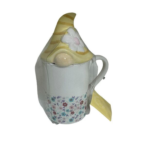Carrot Patch Cottage Ceramic Floral Mug with Gnome Lid- New - Picture 1 of 16